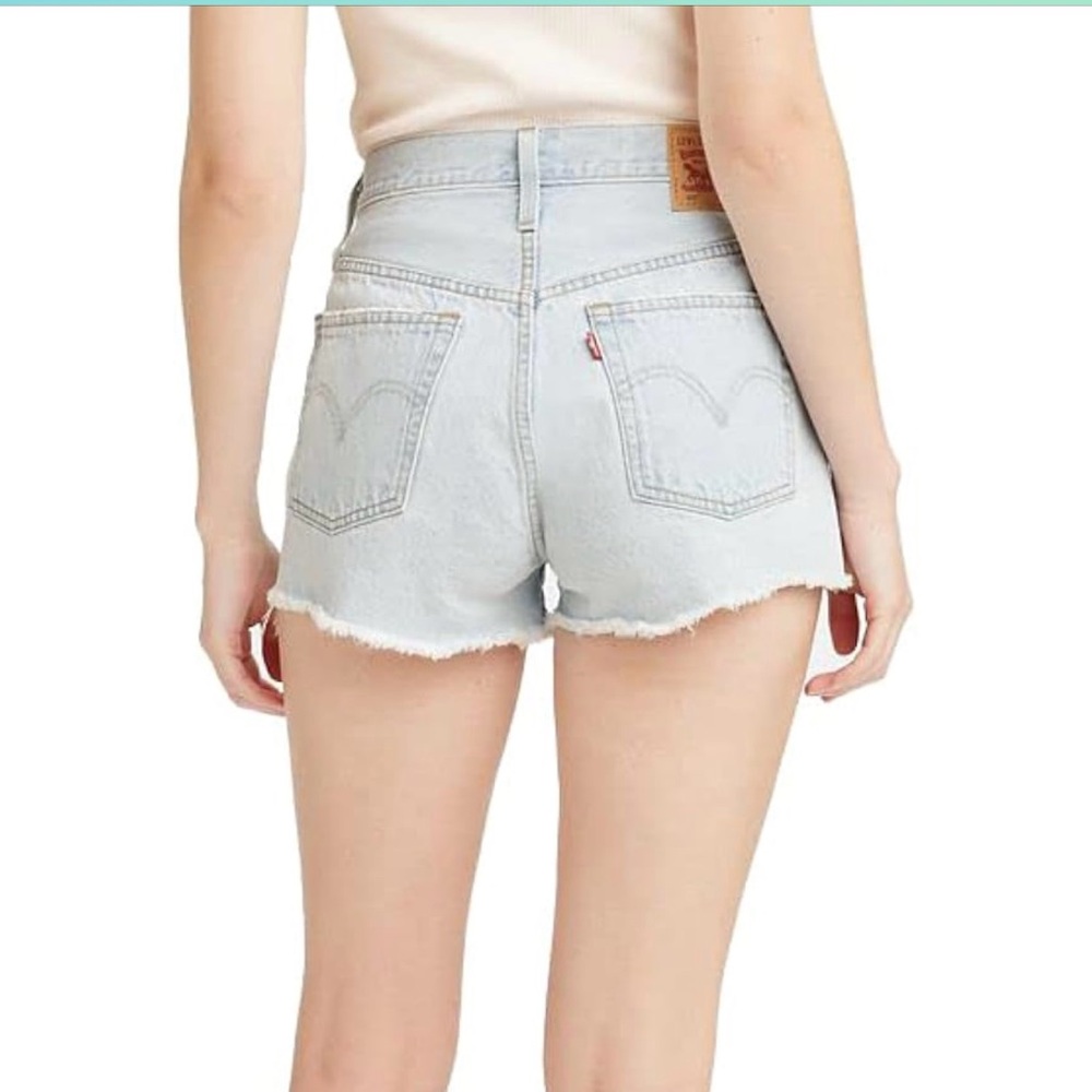 NWT Womens 501 Levi shorts